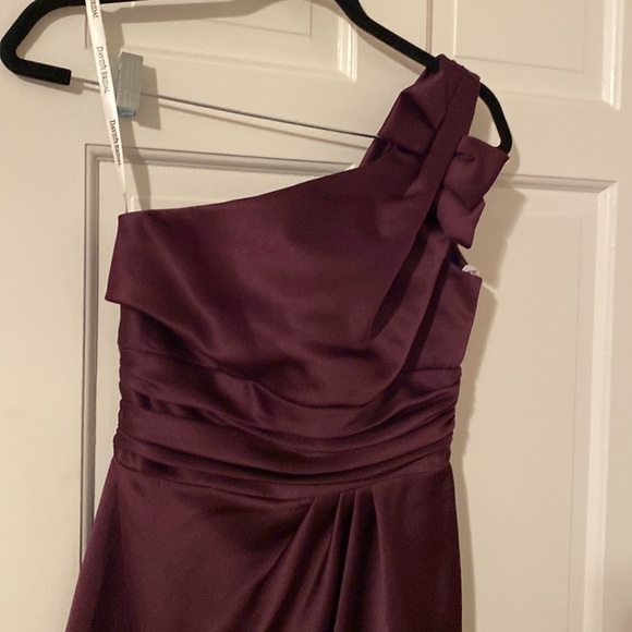 David’s bridal formal dress - Picture 2 of 4